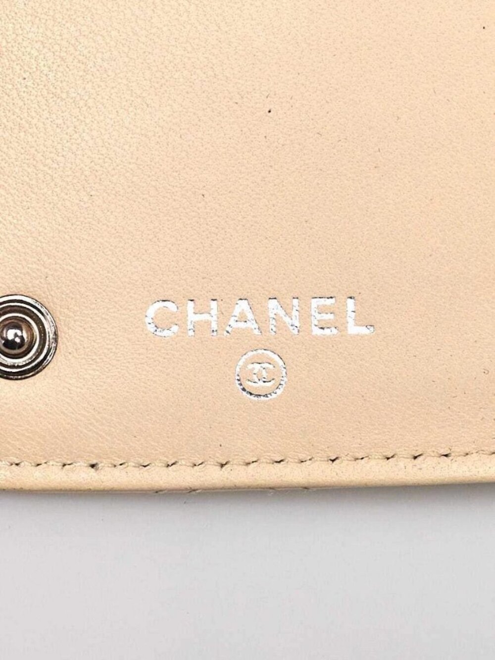 Chanel Dark White Quilted Leather (PNY- Paris New York) Zippy Wallet - Picture 7 of 10